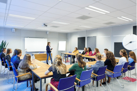 Een training organiseren in een van de vele trainingsruimtes van Aristo meeting center.