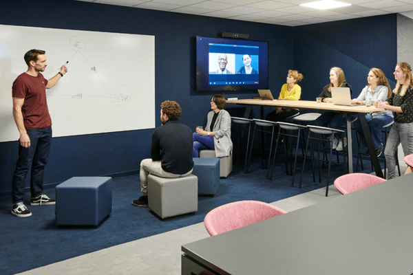 Hybride vergadering organiseren